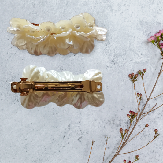 White Flower & Pearl Design Hair Clip