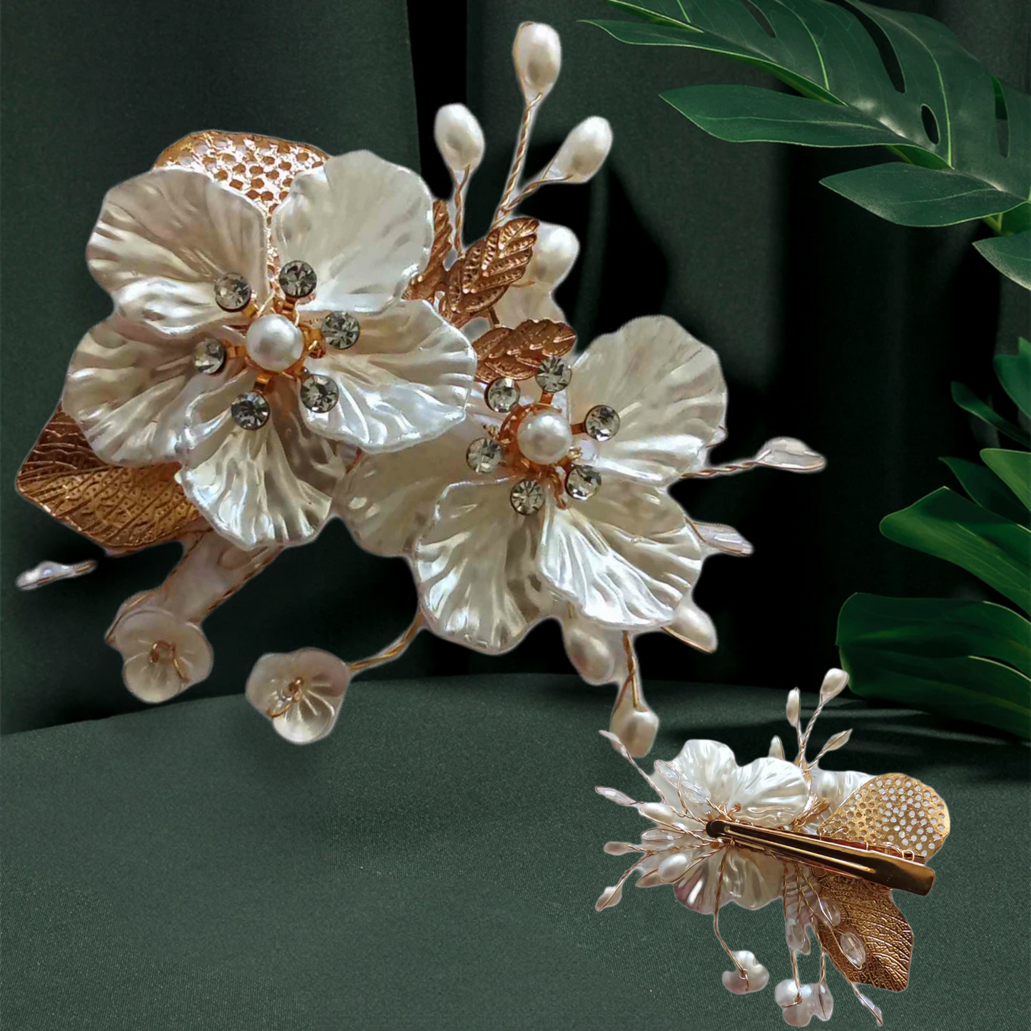 White Flower Design Hair Clip