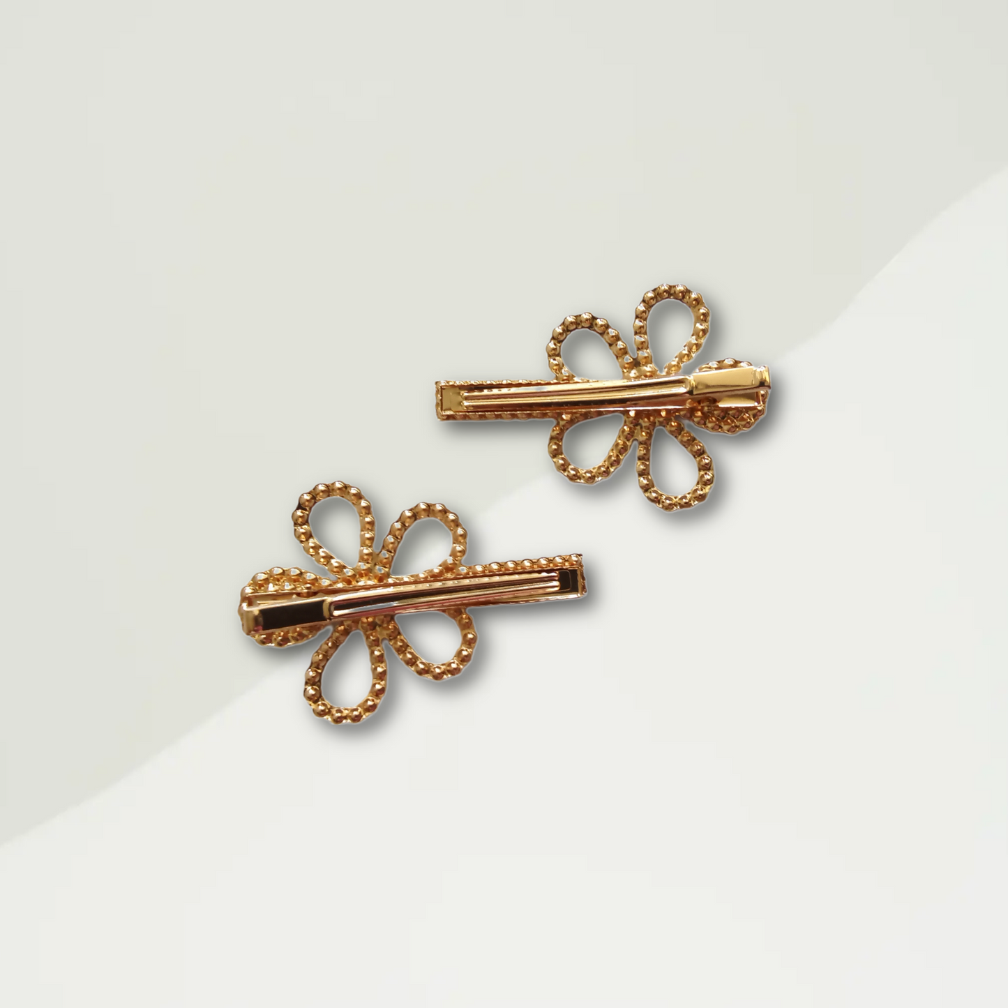 Daisy Design Diamante Hairclip Pair